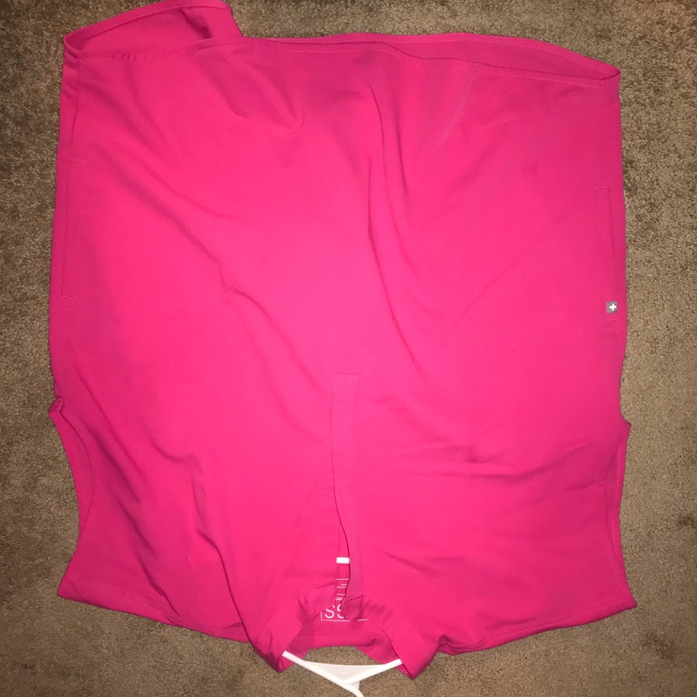 Figs Scrub Top (Rafaela- Mandarin)